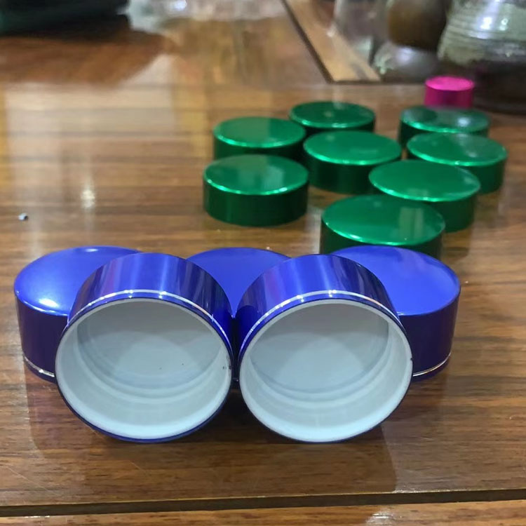 Mũ ép phun 28mm