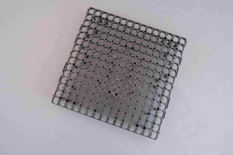 Cửa hàng sản xuất dụng cụ tùy chỉnh