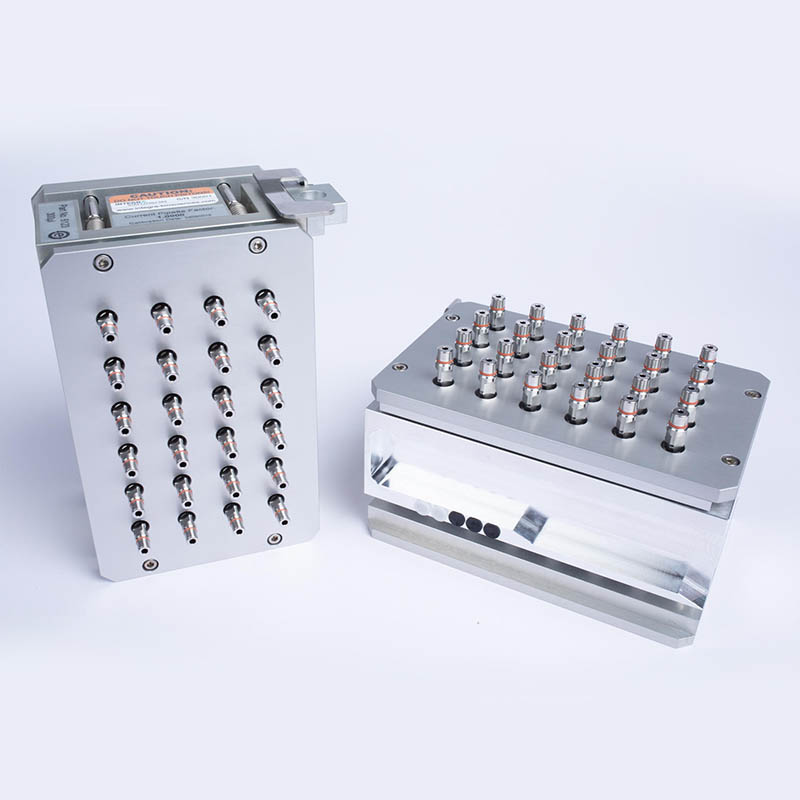 Plastic cell culture flasks molding