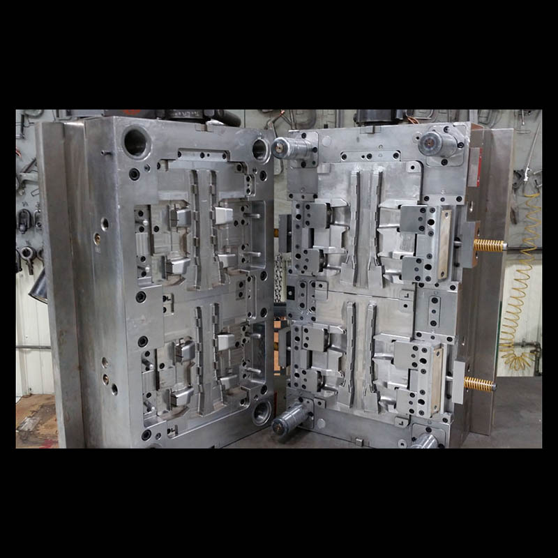 Plastic Pliers Injection Mold